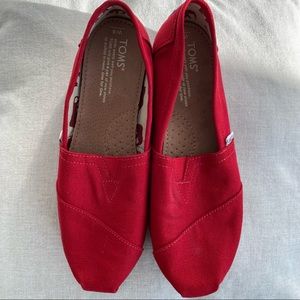 NWOT Toms red canvas shoes
